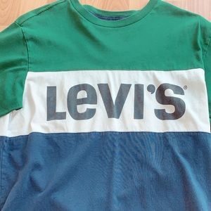 Levi’s shirt